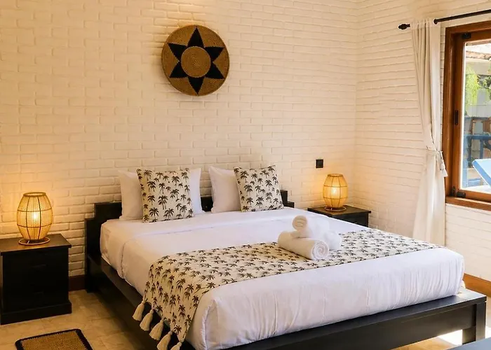Empat Bintang Guest house *