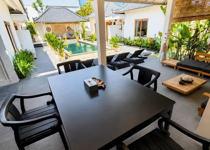 Empat Bintang 3* أُلُواتو